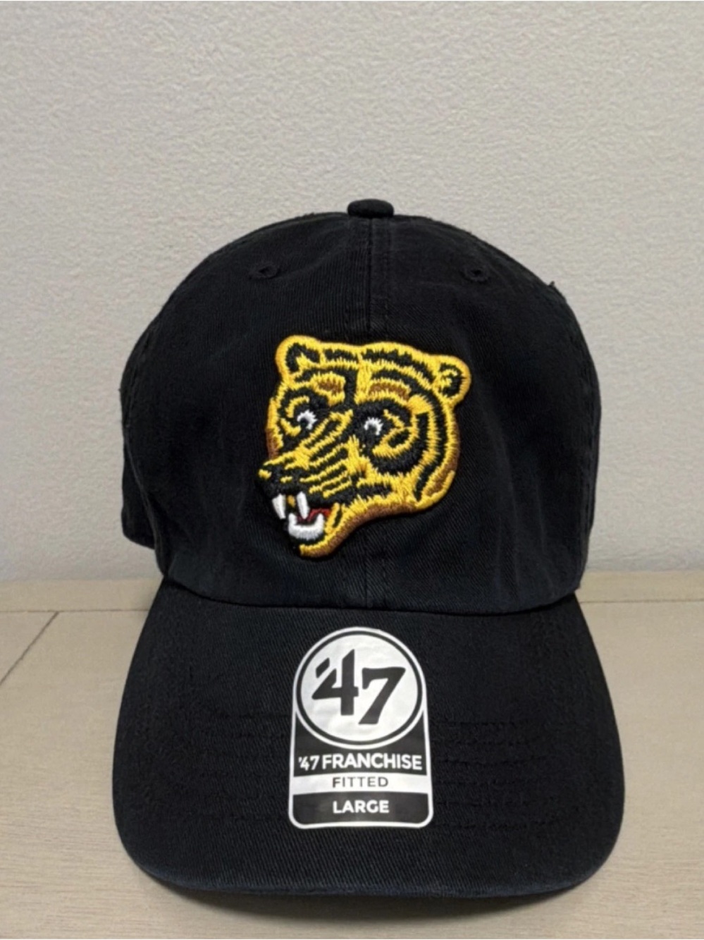 NWT Boston Bruins Vintage 47 Brand Fitted Hat Large Black Meth Bear Logo